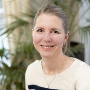 Helga  B. Landsverk